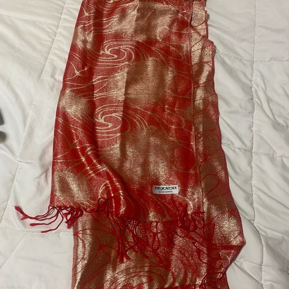 Elegant Red and Gold Scarf - Picture 4 of 6